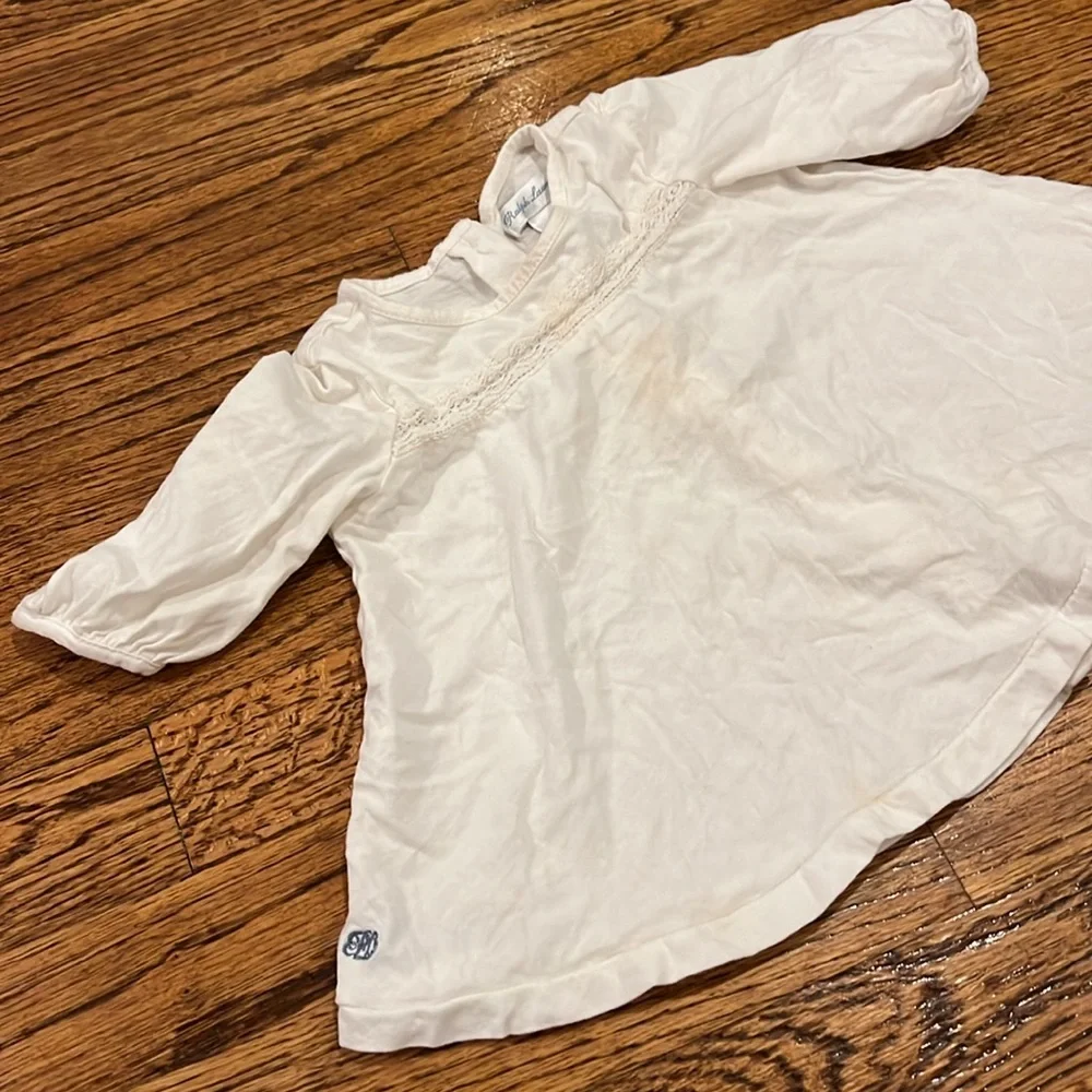 RALPH LAUREN WHITE LACE BUTTON BACK BLOUSE - SIZE 12M